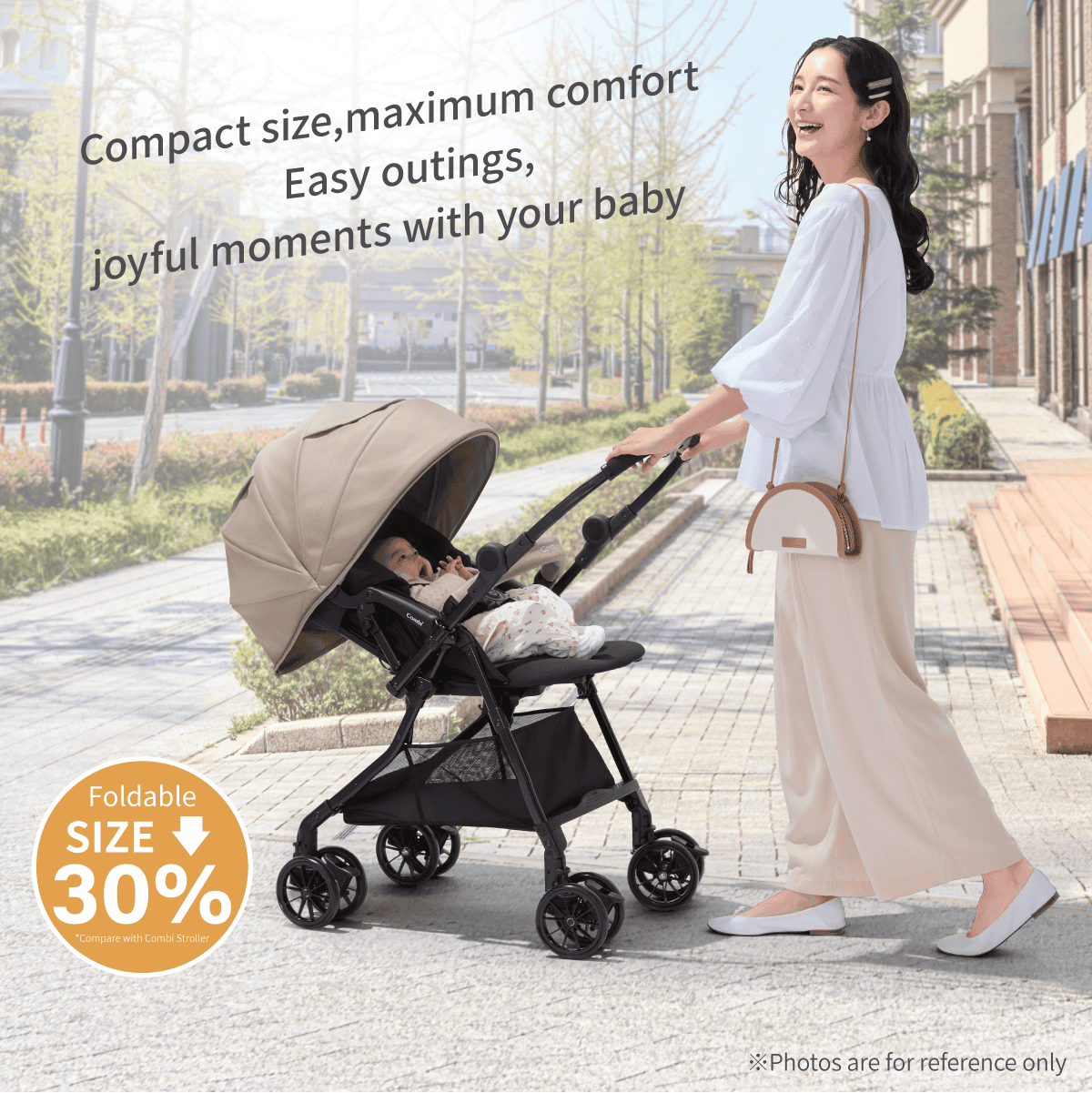 Combi Sugocal L Compact stroller feature panel showing a parent with the stroller outdoors.