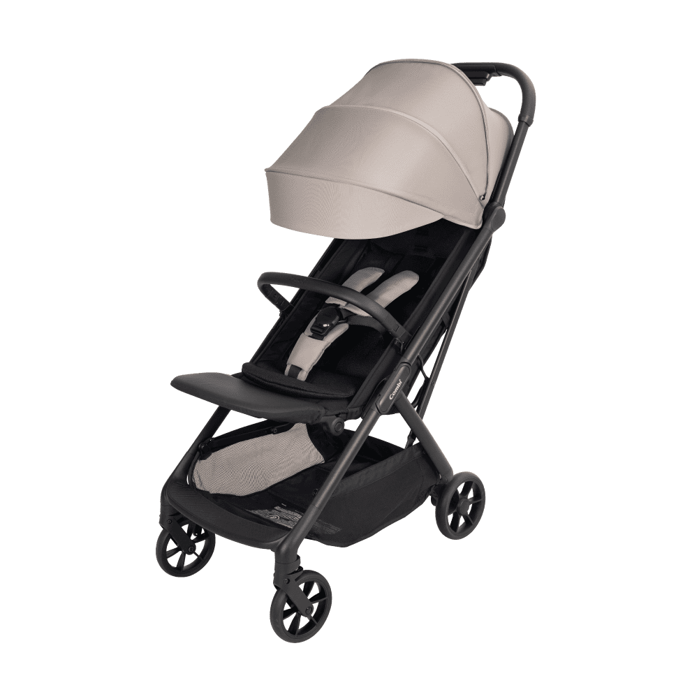 Combi Auto N Neo stroller in beige, front view, 45 degree